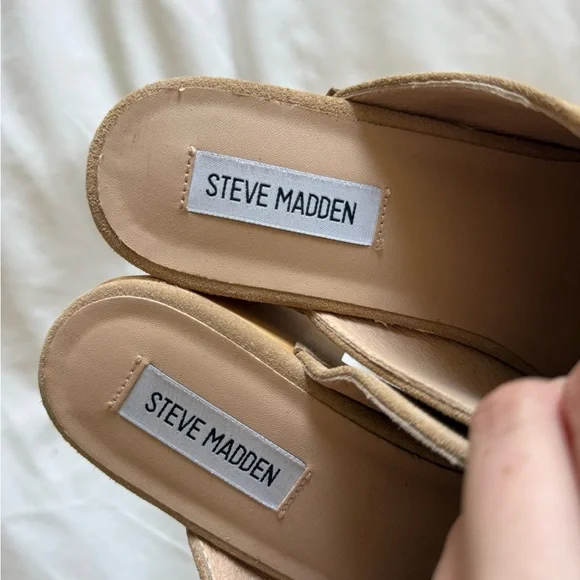 Steve Madden Suede Clogs - Picture 3 of 3